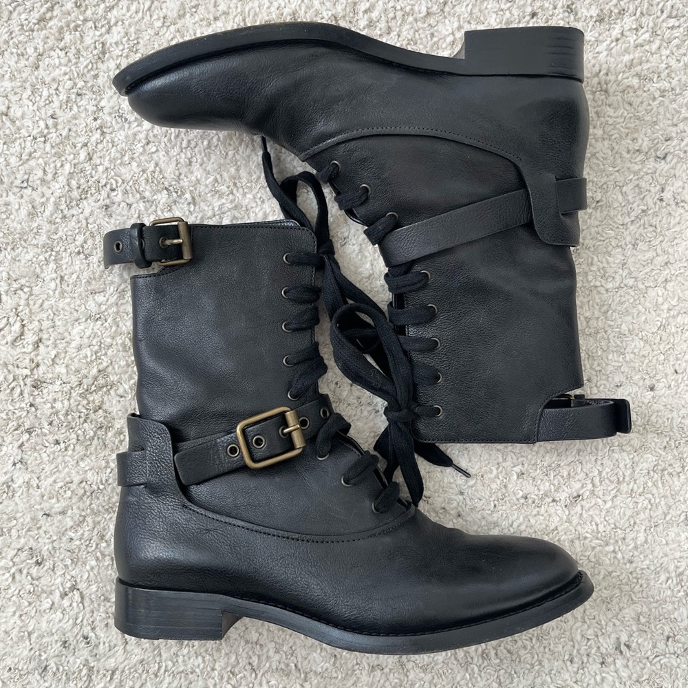 Chloé Leather Lace-Up Boots